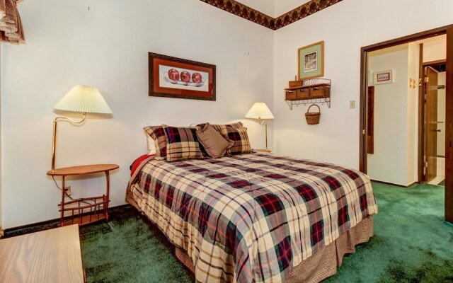 Brianwood Condos