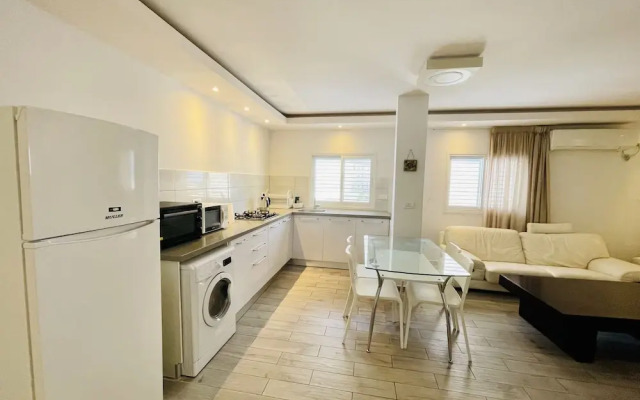 Royal Lea Apartments