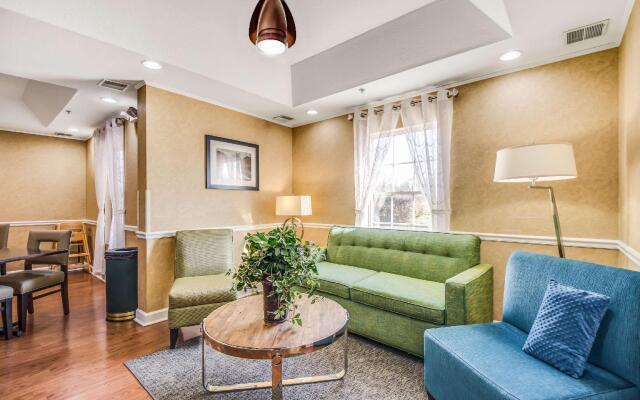 Quality Inn Oak Ridge