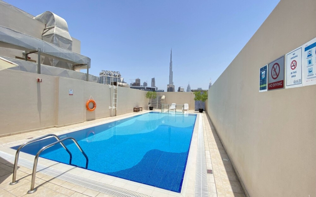 Lux BnB MayFair Tower Business Bay