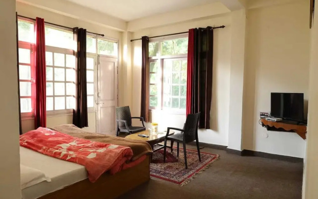 Dalhousie Hotel Paradise Hill View