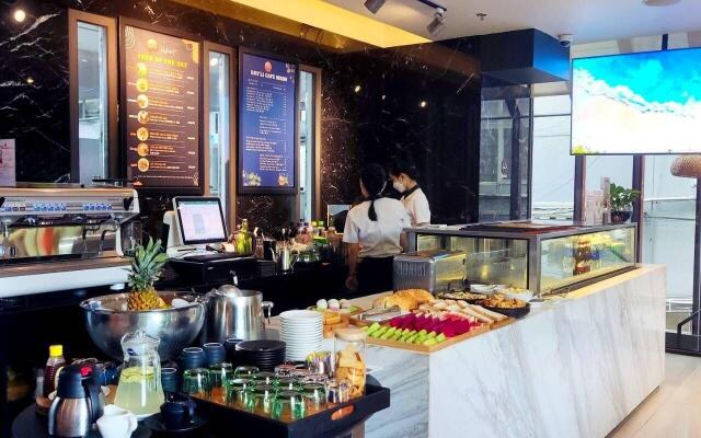 Zazz Urban Ho Chi Minh Hotel