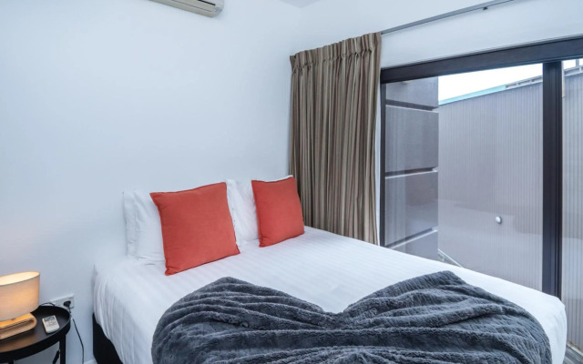 Portside Hotel