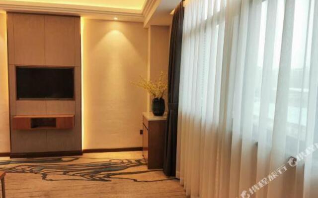 Up Fashion Hotel (Zhongshan North Station)