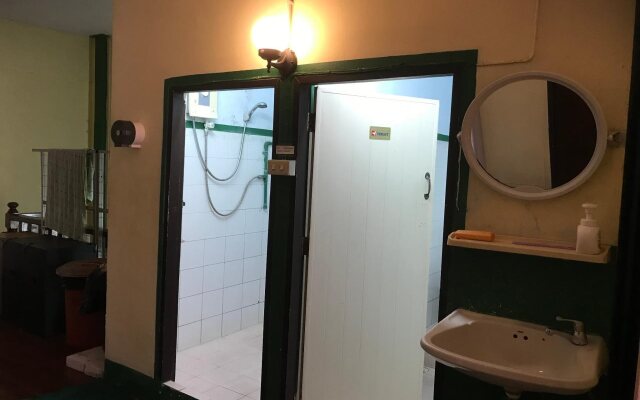 Krabi Nature View Guesthouse