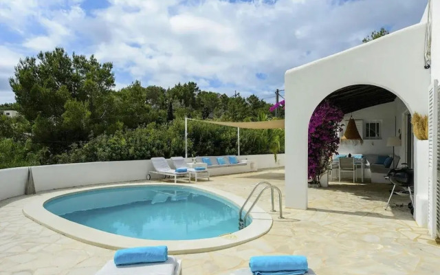 Holiday Home With Outdoor Barbecque