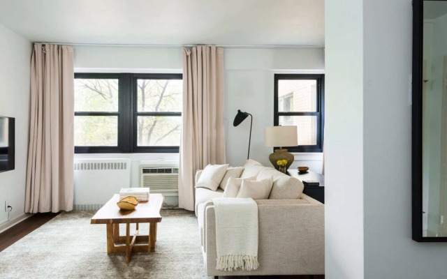 Parc - Warm CWE Apts near BJC by Zencity