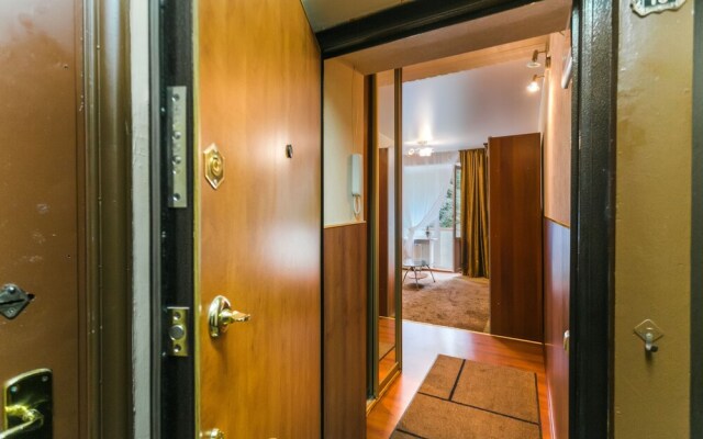 Apartment on Ogorodnaia Sloboda 10
