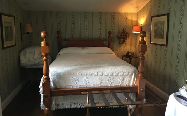 Spread Eagle Tavern and Inn