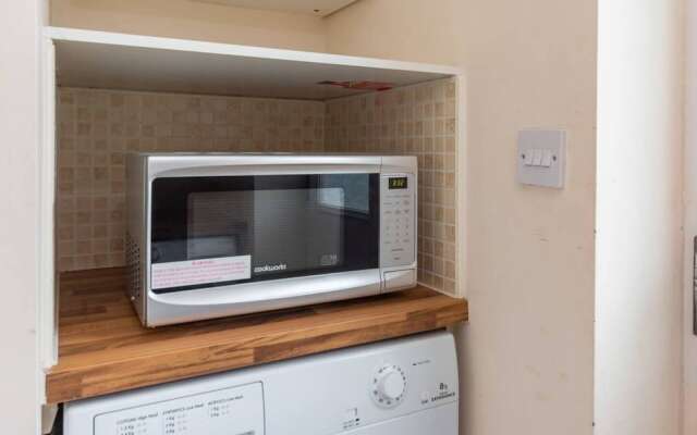 Large 5BR Home in Bedford Ideal for big Groups