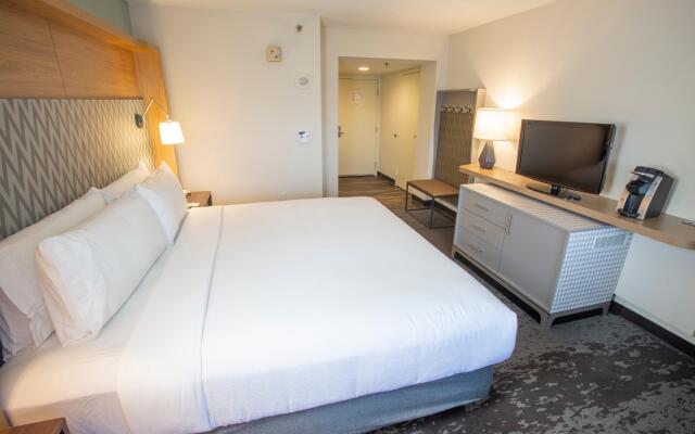 Holiday Inn Orlando International Airport by IHG