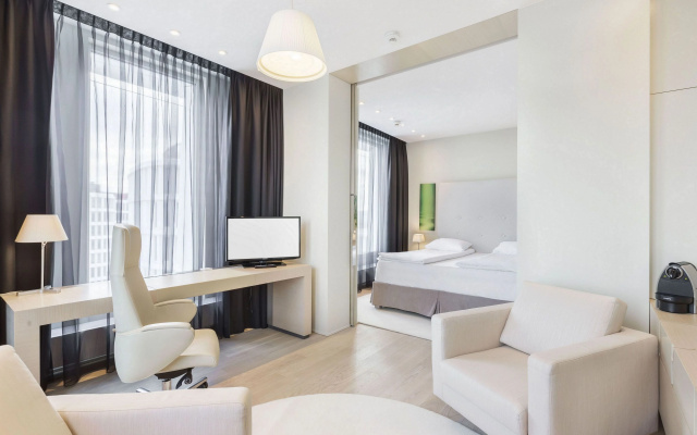 Sound Garden Hotel Airport - Image 7