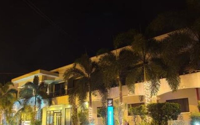 Bayfront Hotel Subic