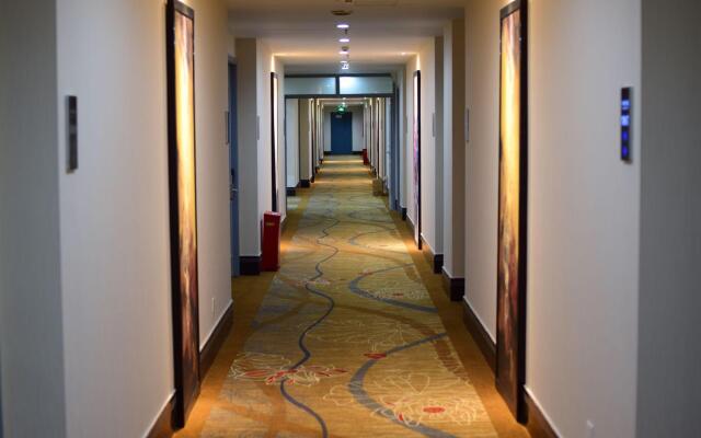 Golden Phoenix Hotel