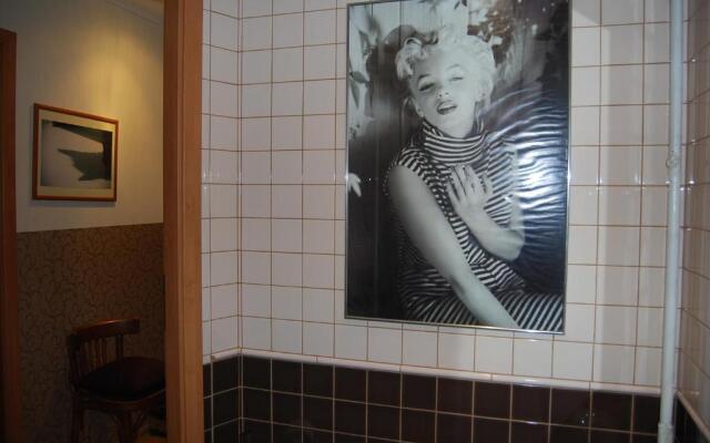 Three Bedroom Stepana Bandery Street