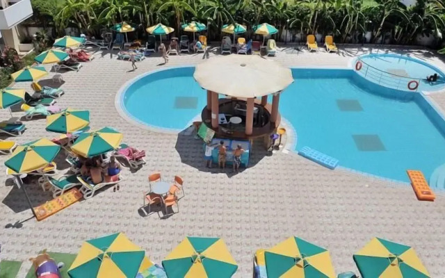 Pelopas Resort Apartments