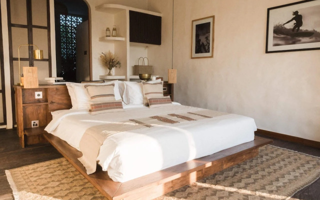 Majestic Private Villa 6 Br Canggu With Staff