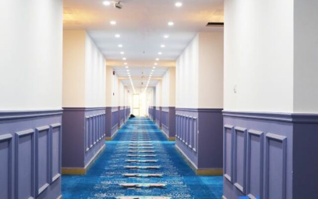 Nutcracker Fairy Tale Hotel