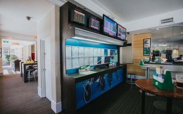 Port Macquarie Hotel