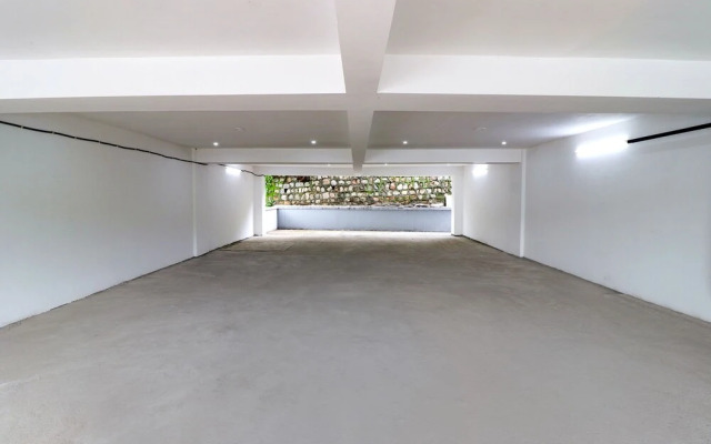 Fabhotel Maira Heights