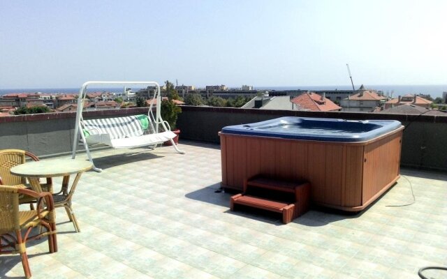 Alexandrov Residence Studio