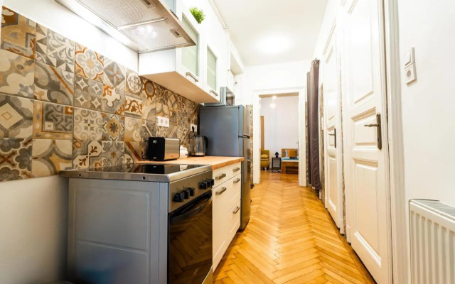 Palace Quarter Suite