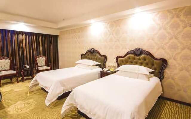 Noble Earl Hotel