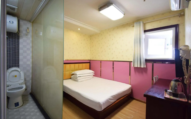 Junyuan Hotel (Nanjing University of Finance and Economics Xianlin Campus Jinying)