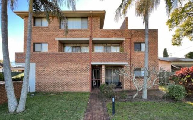 9 Braemar- Skip Hop And Jump From Everything