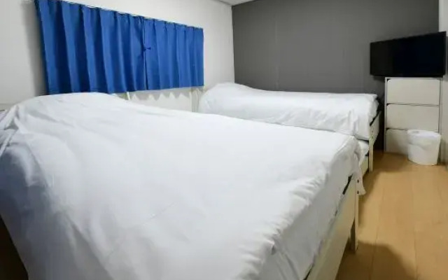 JH Yellow Guest House