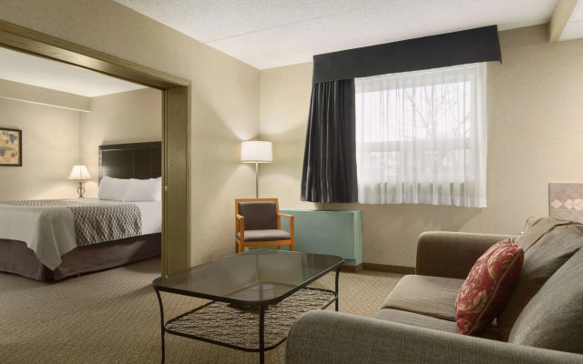 Travelodge by Wyndham Winnipeg East