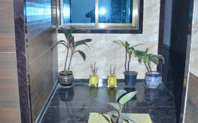 Girdhar Sanwaria Palace
