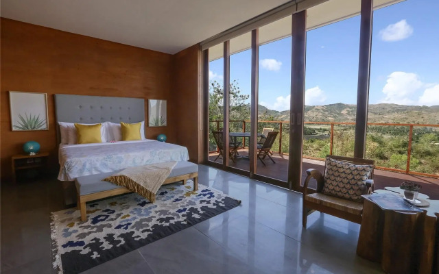 Seven Havens Residence