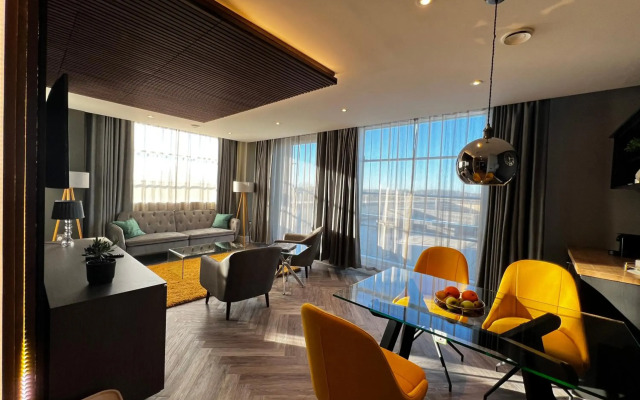 The Orchard Hotel & Restaurant