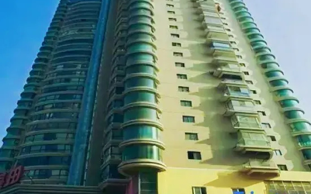 Yingxiong International Superfan Hotel