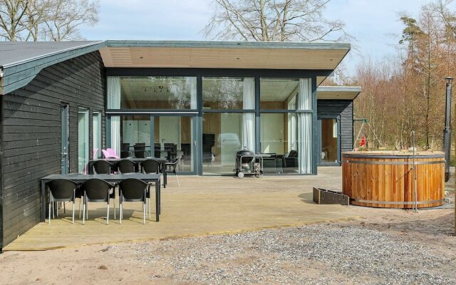 Cozy Holiday Home in Hadsund With Private Whirlpool