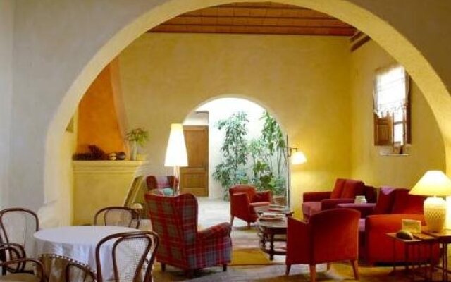 Hotel Castell de Gimenelles