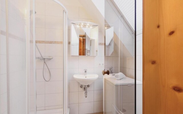 Stunning Apartment in Rechlin With 3 Bedrooms, Sauna and Wifi