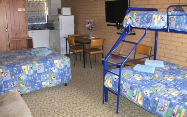 Golfers Retreat Motel