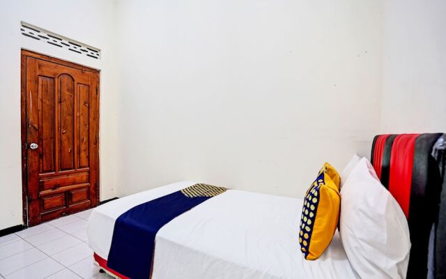 OYO Life 92785 Wisma Trubus  Syariah