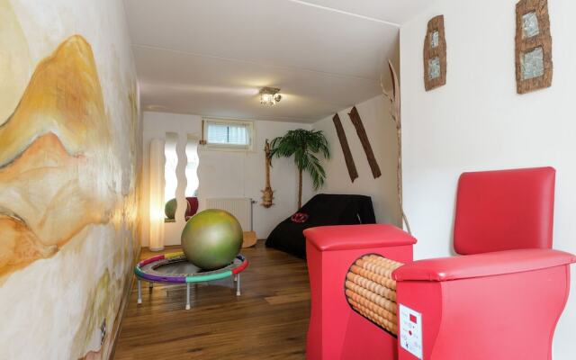 Luxurious Villa in Lunteren with Sauna