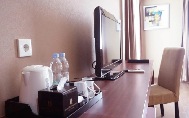Grand Hatika Hotel