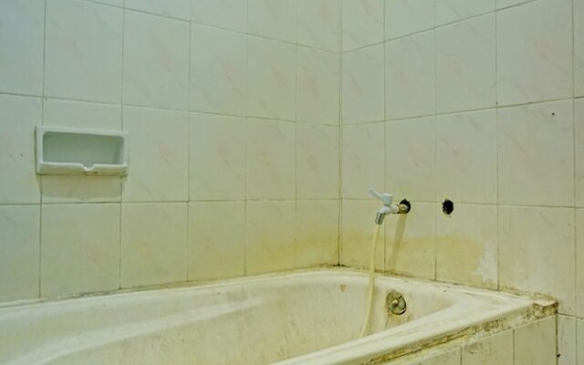 Capital O 92214 Beristera Hotel