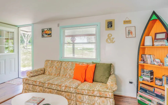 Waterfront Virginia Retreat w/ Canoe, Pets Welcome
