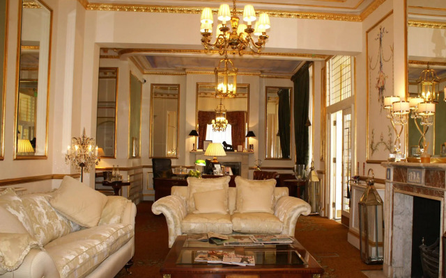 Colonnade Hotel London