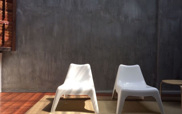 The Frame Guesthouse - Hostel