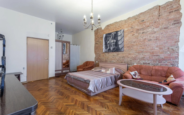 Апартаменты на набережной Адмиралтейского канала 5