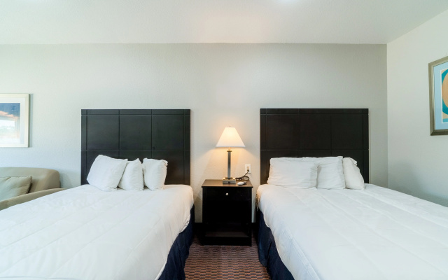 Budget Host Inn & Suites