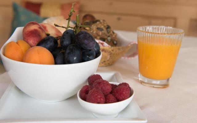 La Ücia by Fana Ladina