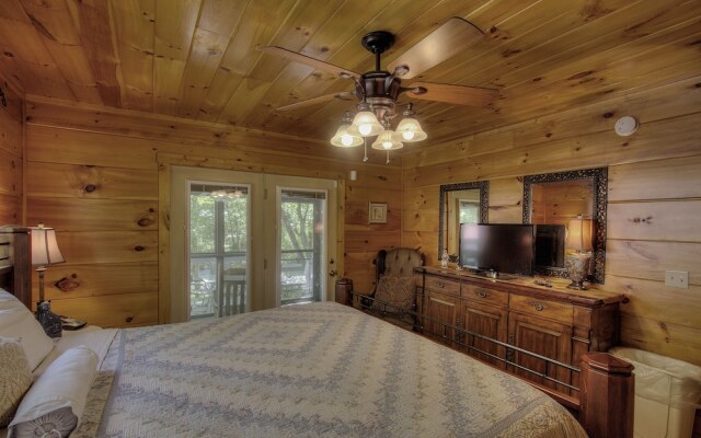 Living Waters 376 - Three Bedroom Cabin